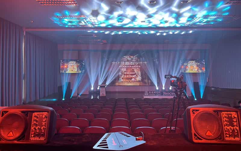 廣告物料制作會(huì)場(chǎng)布景舞臺(tái)搭建展位搭建舞臺(tái)燈光設(shè)備演藝音響高清LED屏 廣告物料制作會(huì)場(chǎng)布景舞臺(tái)搭建展位搭建舞臺(tái)燈光設(shè)備演藝音響高清LED屏